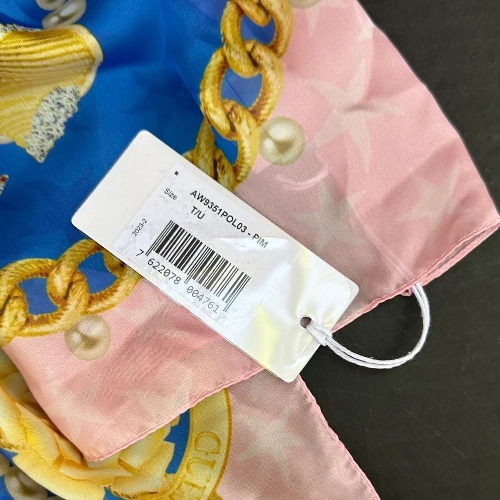Guess vibrant scarf